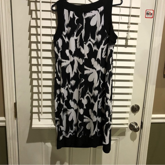 ABStudio Dress - Picture 3 of 5